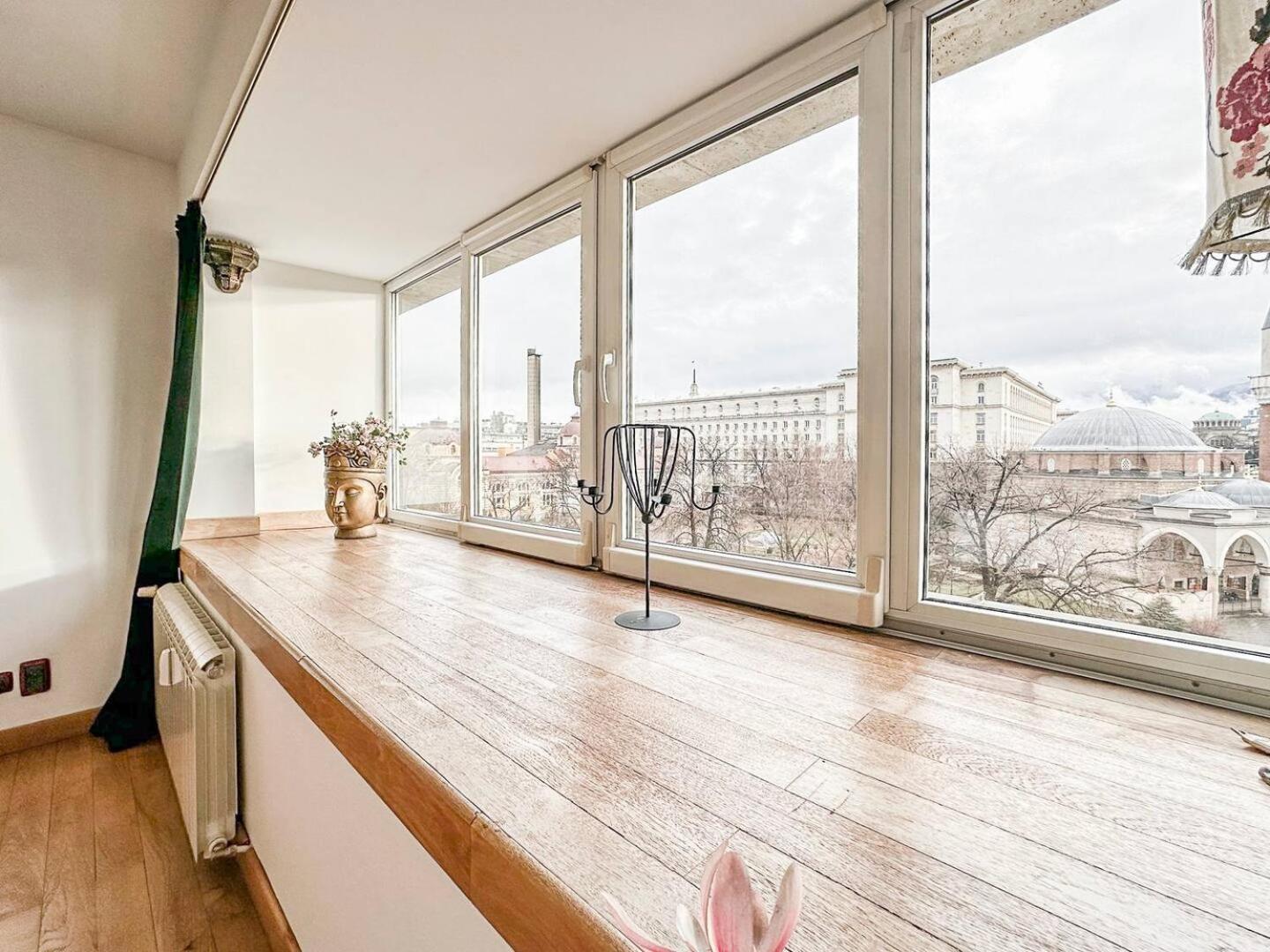Fully Equipped Vitoshka Area Spacious Metro Sofia Exterior foto